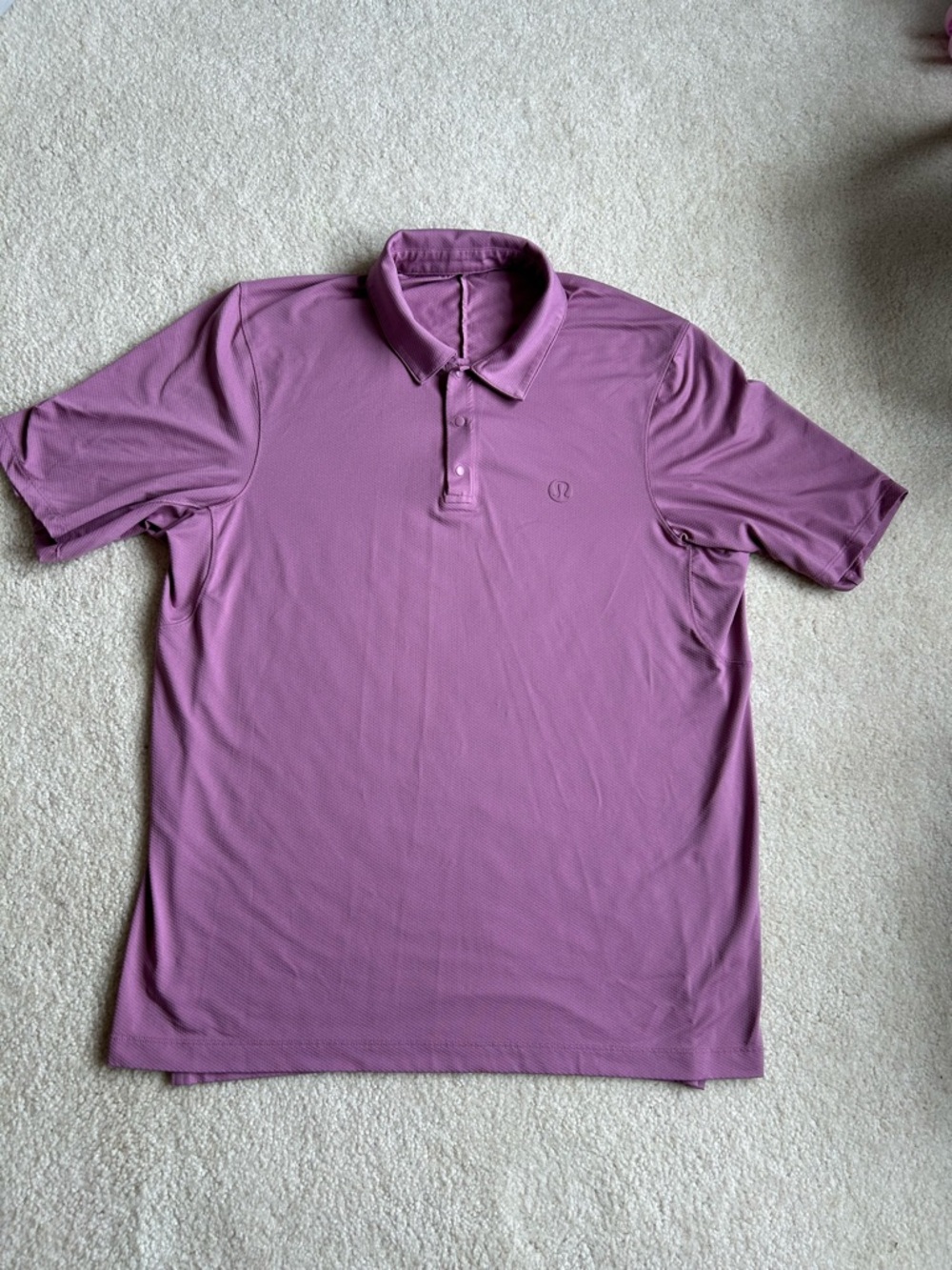 Lululemon Mens Snap Front Performance Short Sleeve Shirt in Velvet Dust Sz Large